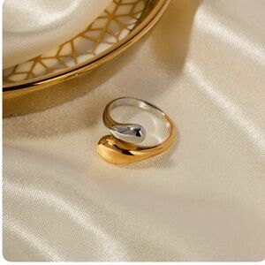 BROOK & BLOOM SAMANTHA 18K GOLD PLATED ADJUSTABLE RING